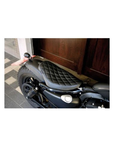 Diamond Stched Rough Crafts for Sportster from 2004 to 2006 and from 2010 to 2021