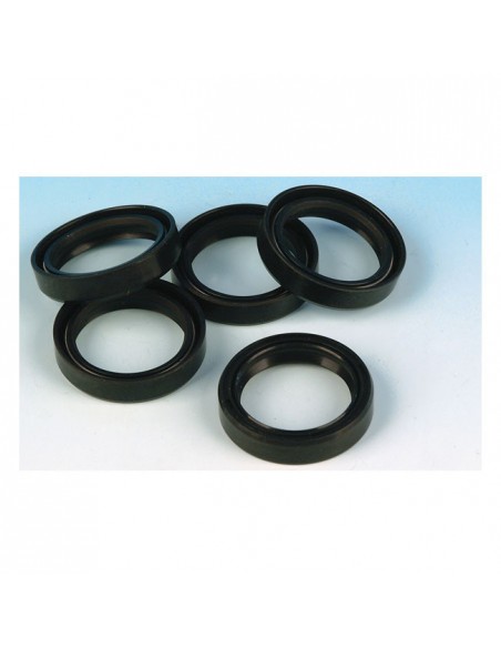 Front and rear wheel oil seals for FLT